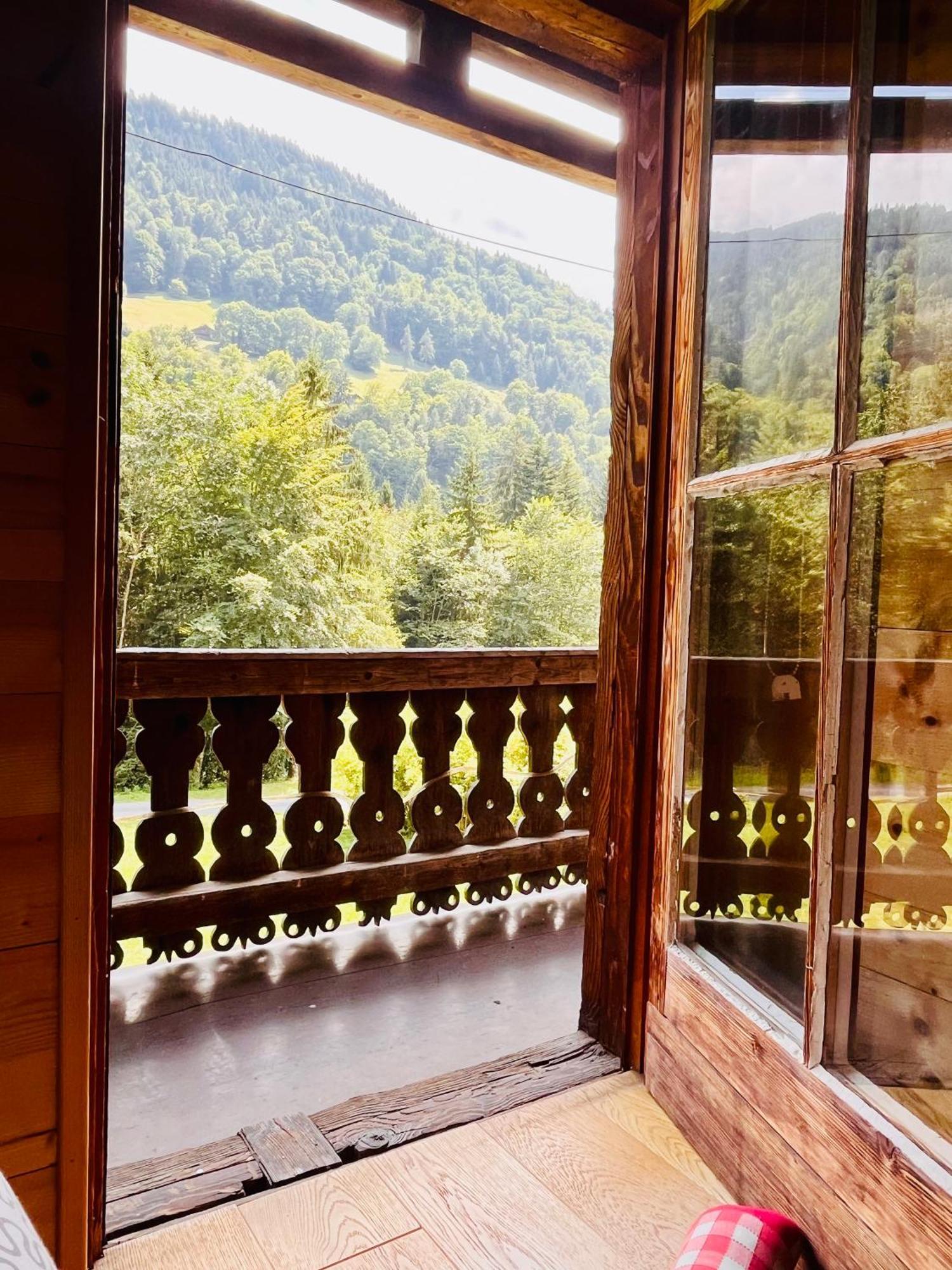 Aparthotel Mountain River Resort Val dʼIlliez Exterior foto